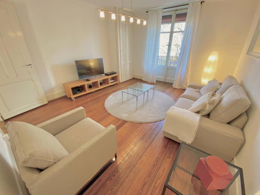 Your Bright Charming Cocoon Between Lake And City Lausanne Exteriör bild