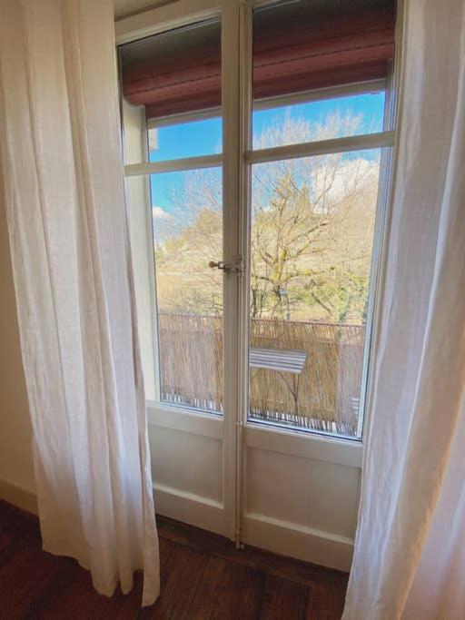 Your Bright Charming Cocoon Between Lake And City Lausanne Exteriör bild
