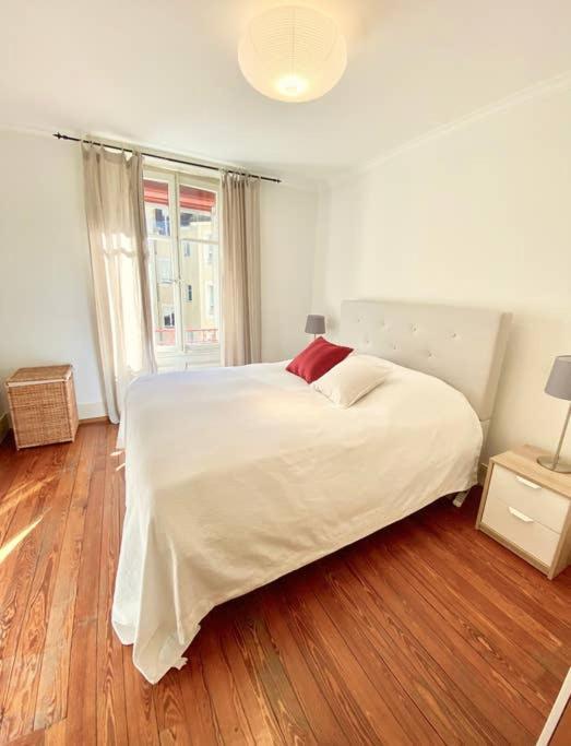 Your Bright Charming Cocoon Between Lake And City Lausanne Exteriör bild